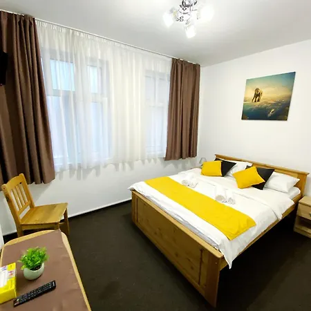 Πανσιόν Park House Κλουζ-Ναπόκα