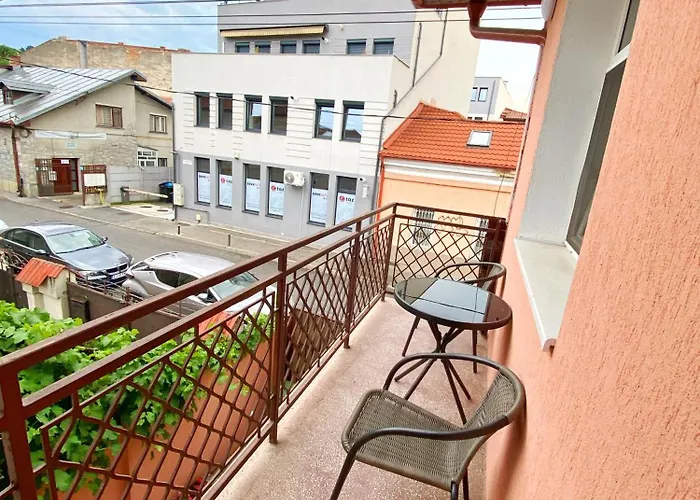 Park House Penzion Kluž